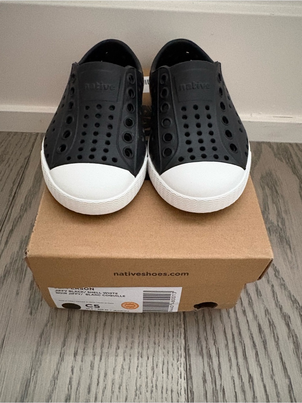 Native Toddler Shoes Jefferson Kids Slip-On Sneakers in Black/White